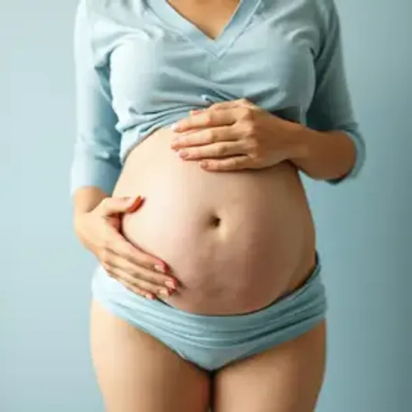 Cólica na gravidez é normal: o que saber, cuidados e quando buscar orientação
